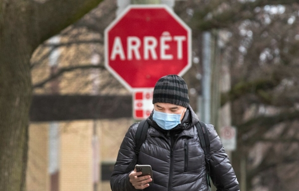 De nombreux experts proposent de mettre le Québec sur pause afin de freiner la pandémie