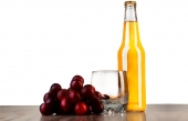 Quelques exemples québécois de bières affinées sur marc de raisin
