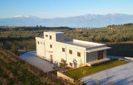 L'histoire derrière «Le Vigneron Grec»