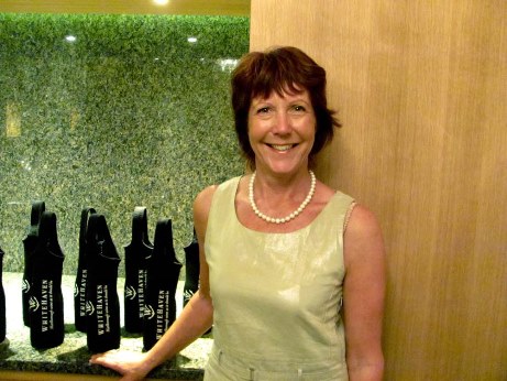 sue white managing director sr