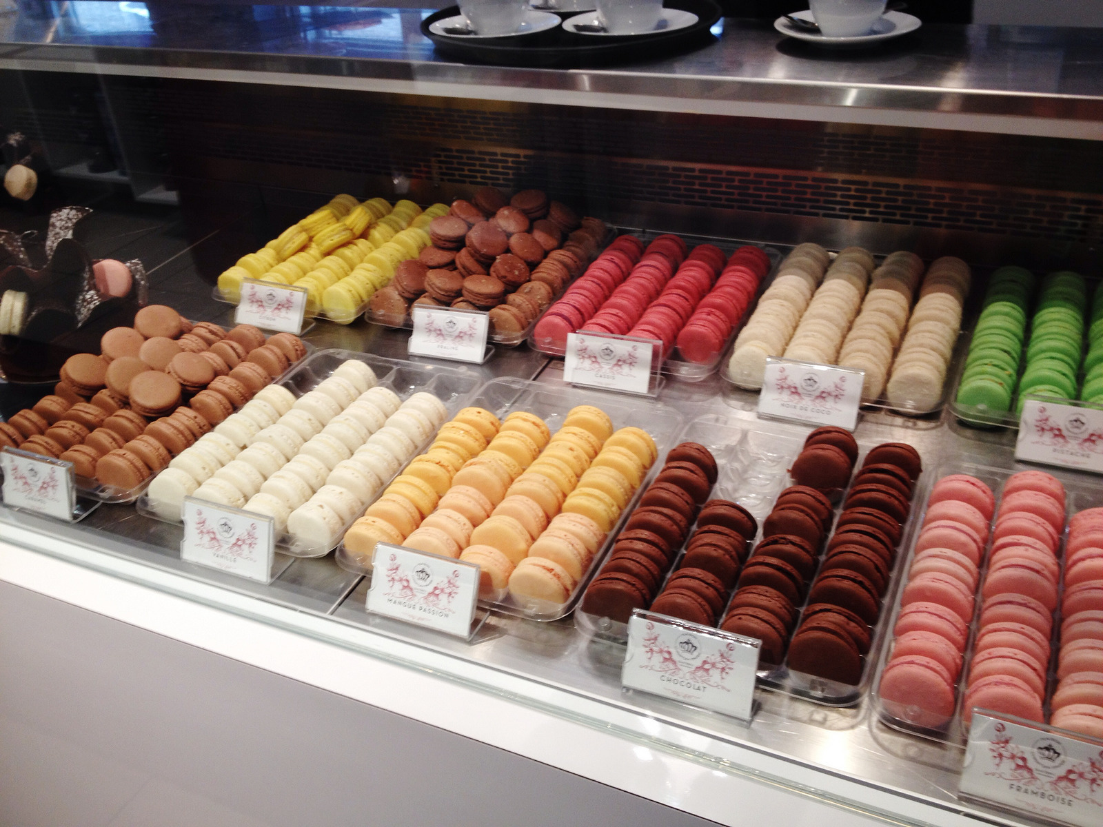 revue macaons multicolor faure