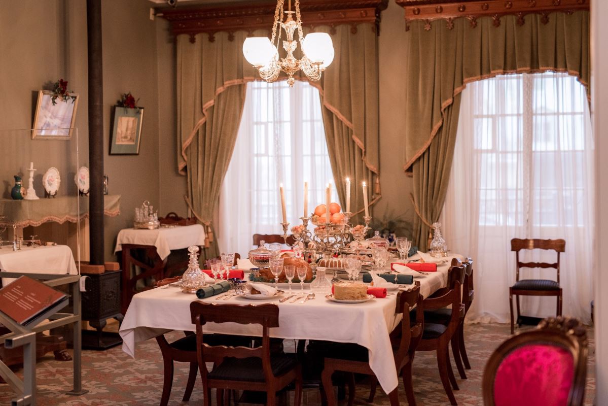 noel victorien table