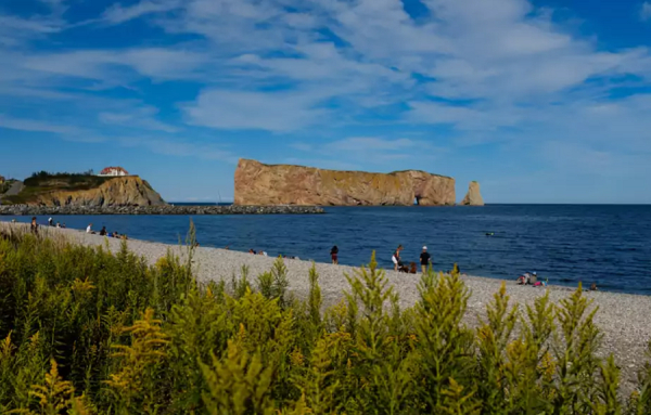 Règlement de redevances touristiques illégal à Percé