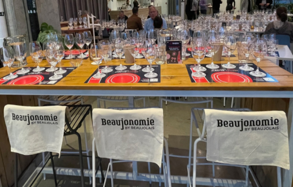 De la Beaujonomie aux 27 raisons d&#039;aimer les Mâcon... ces vins français qu&#039;on aime tant... en vedette au Fabrik8!