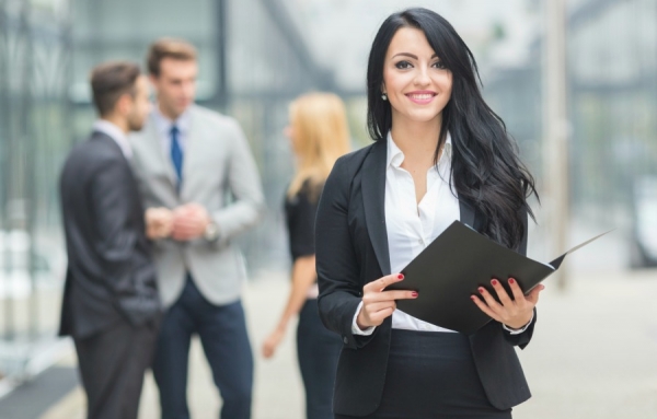 France Normand est &agrave; la recherche d'un emploi en tant que directrice g&eacute;n&eacute;rale