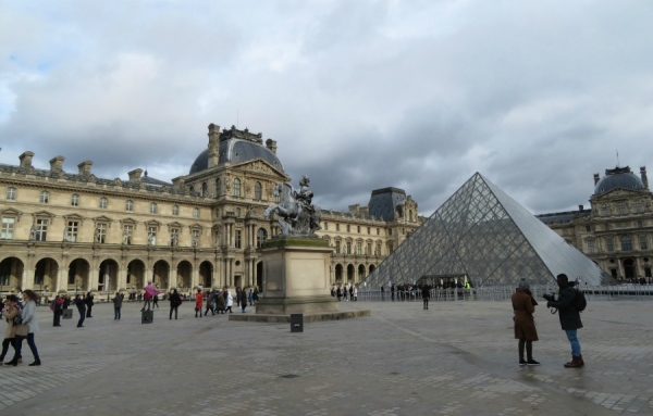Le Musée du Louvres, symbole de la présidence d’Emmanuel Macron