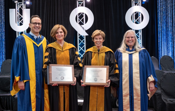 De gauche à droite : M. Alexandre Cloutier, président de l’Université du Québec, L’honorable Liza Frulla, directrice générale de l’ITHQ, Mme Louise Beaudoin et Mme Murielle Laberge, rectrice de l’Université du Québec en Outaouais