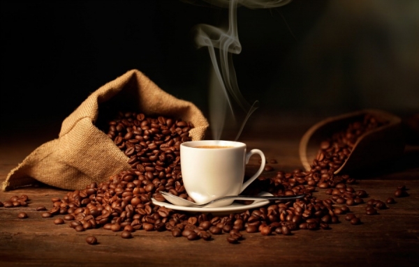 Quatre caf&eacute;s par jour pour un c&oelig;ur en sant&eacute;