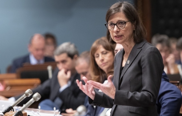 Le gouvernement Legault confirme la r&eacute;duction des tarifs dans les stationnements des h&ocirc;pitaux