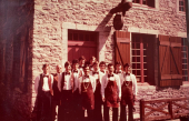 À mes débuts (devant au centre) dans l&#039;équipe de jeunes conseillers de la Maison des vins de Québec, en 1976.
