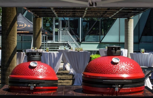 Le Cosmos poursuit son expansion et fait l’acquisition de Buffet Clémentine!