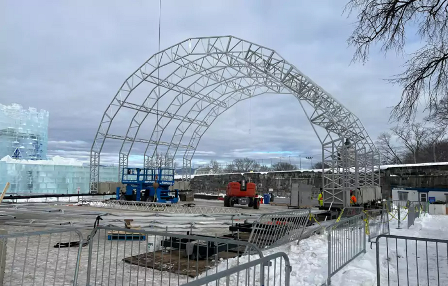 Le plus gros dôme temporaire érigé au Québec, qui plus est en hiver, conçu par Unisson