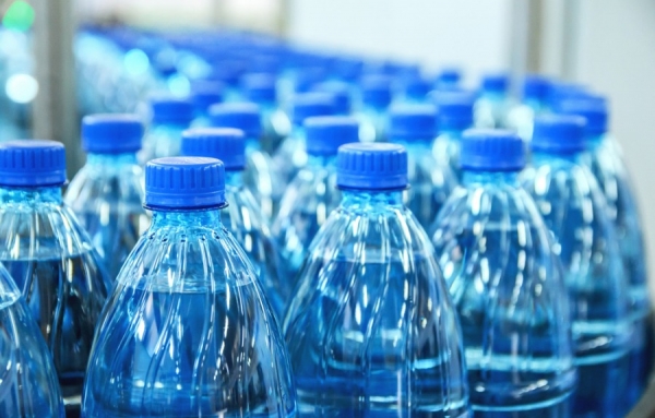 Bientôt la fin des bouteilles d&#039;eau en plastique à Montréal?