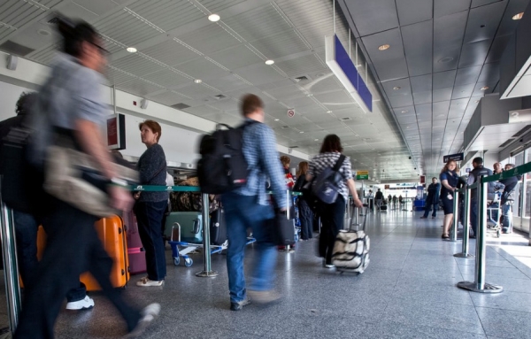 Les d&eacute;placements en avion, plus que jamais, du stress &agrave; haut niveau avec les restrictions