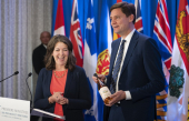 Fin de la guerre du vin: l&#039;Alberta et la Colombie-Britannique signent un accord d&#039;un an pour la vente directe