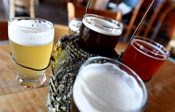 Timbres de droit: les microbrasseries dénoncent une «chasse aux sorcières»