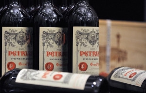 Bordeaux : le nom Petrus n’est pas protégé selon la justice en France