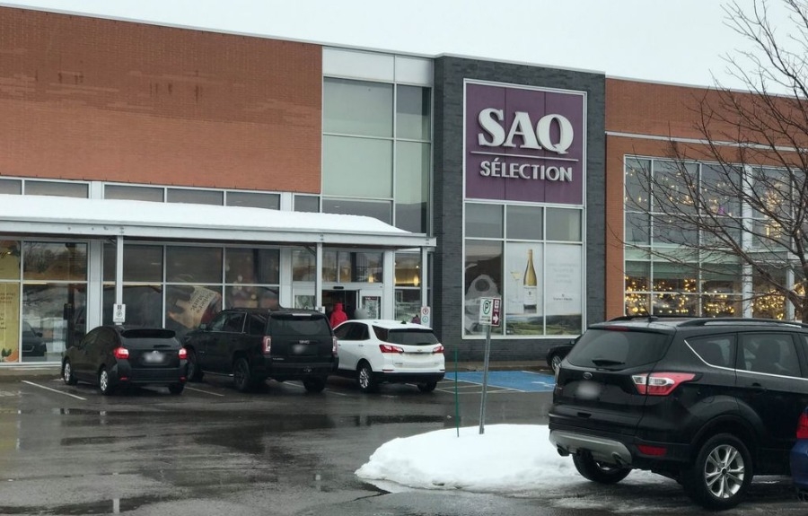 Les plus de 70 ans ne sont pas les bienvenus dans les succursales de la