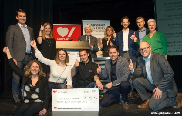 Rangée du haut, de gauche à droite : Marc-Antoine Côté – Banque de développement du Canada, Annie Dulude – Hydro-Québec, Dr Guy Bonenfant, Sylvie Bérubé – Banque CIBC, Ian Purtell – Coureur des bois, Mario Dumont – LCN et TVA, Silvy Niquet.  Rangée du bas, de gauche à droite : Hélène Gagné – Cœur + AVC, Suzanne Havard Grisé – Royal LePage Privilège, Damien Silbermann – Chef Damien, traiteur et chef privé, Dominique Filion – Services Paysagers Dominique Filion, Martin Pronovost – Vidéotron.  Absents de la photo : Mathieu Duguay – Coureur des bois, et Marie-Christine Grisé – Royal LePage Privilège.