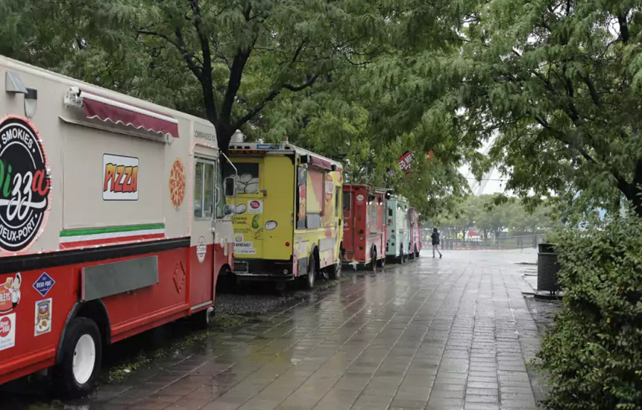 Les food trucks reviendront au centre-ville quand les gens y reviendront vraiment, selon Gaëlle Cerf de l&#039;ARRQ