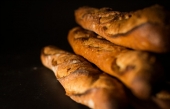 Gaspillage alimentaire : 50 000 baguettes sont jetées quotidiennement