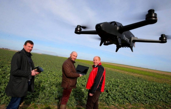 France - Dans l'Aube, drones et balises scrutent une ferme sous toutes ses coutures