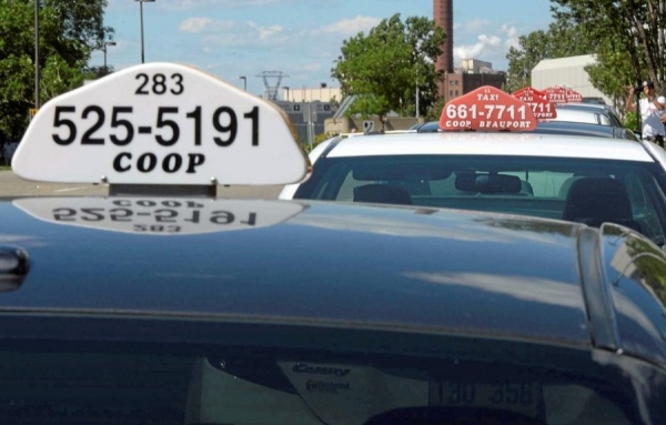 Les mythes et les r&eacute;alit&eacute;s de la vie au quotidien des taxis au Qu&eacute;bec