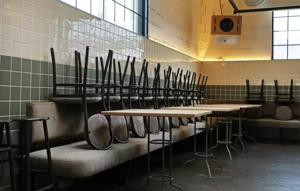 Les restaurateurs veulent une date de réouverture de leurs salles à manger