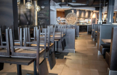 Un plan de réouverture des salles à manger est réclamé par les restaurateurs québécois