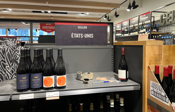Tarifs douaniers: la SAQ retire les vins et les autres produits américains